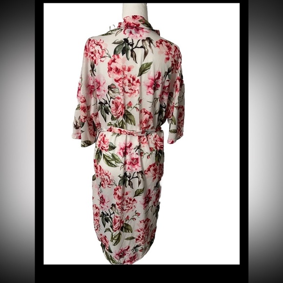 Show Me Your MUMU Intimates Brie Rose Robe One Size - Picture 4 of 7